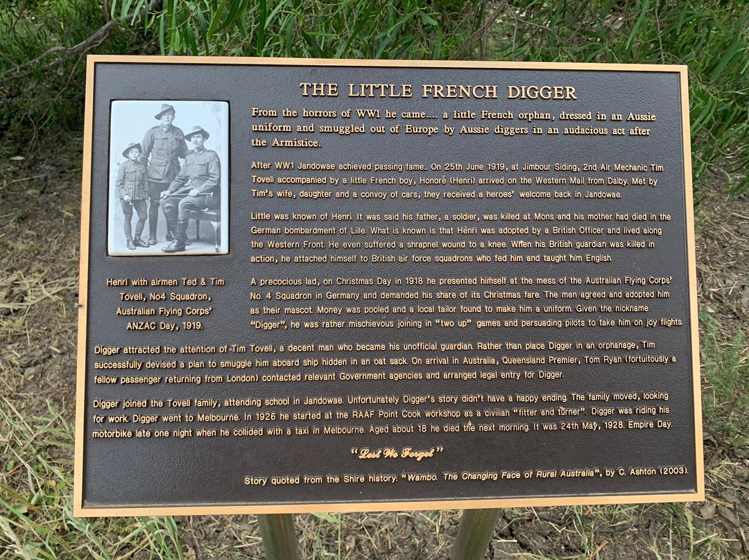 Trumpeters' Corner-Jandowae必去景点