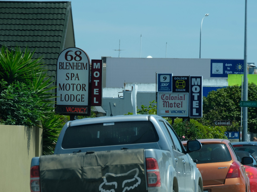 殖民汽车旅馆主图