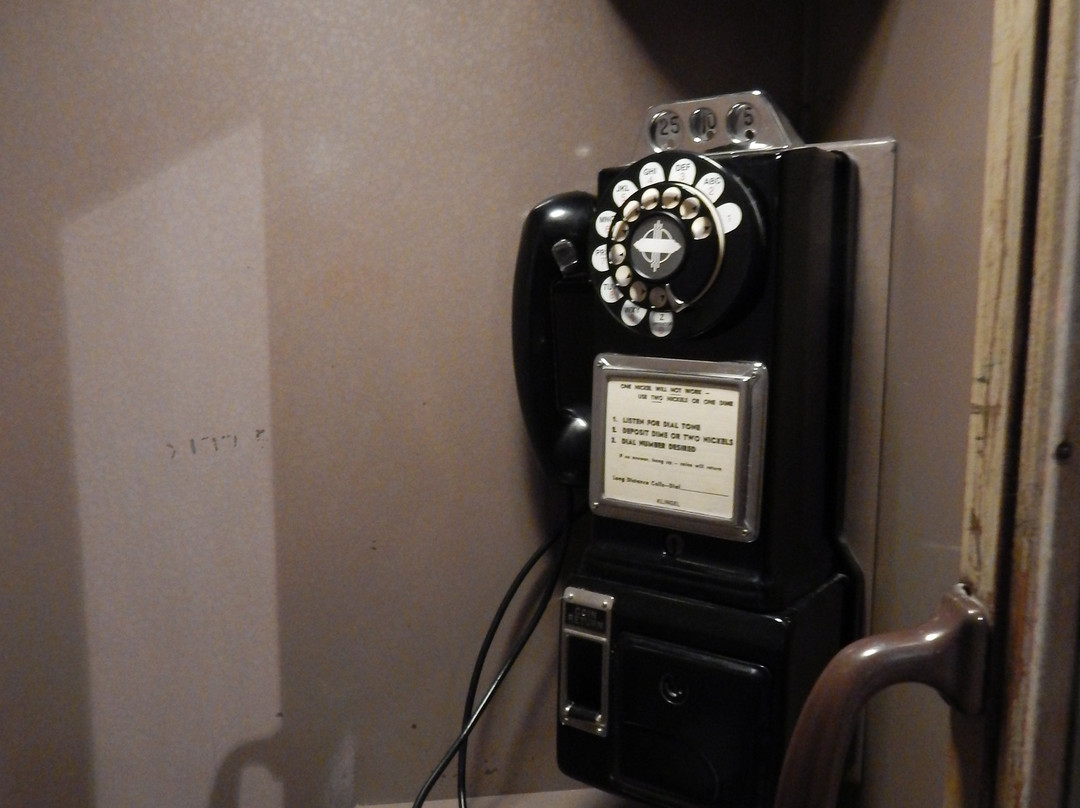 St. Charles History Museum and The Curious Fox Gift-圣查尔斯必去景点