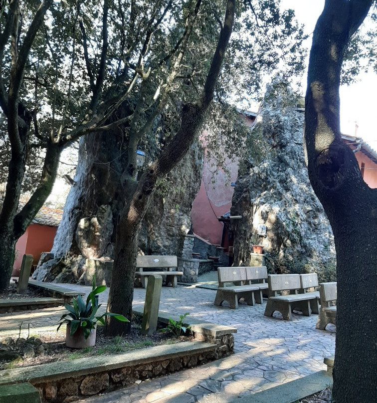 Santuario della Madonna delle Grazie-Allumiere必去景点