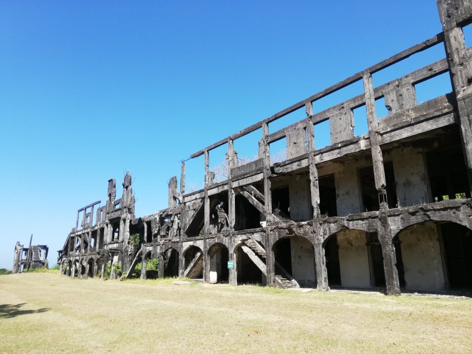 Mile Long Barracks景点图片