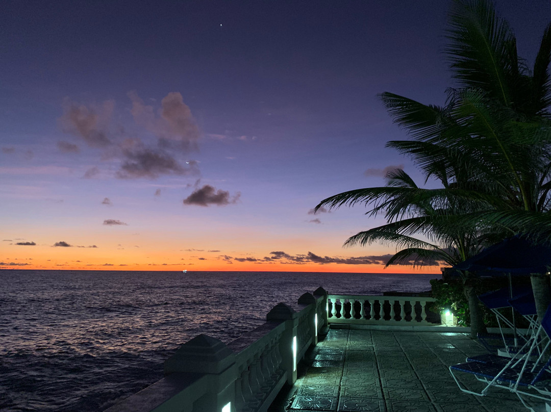 Dover Beach Hotel主图