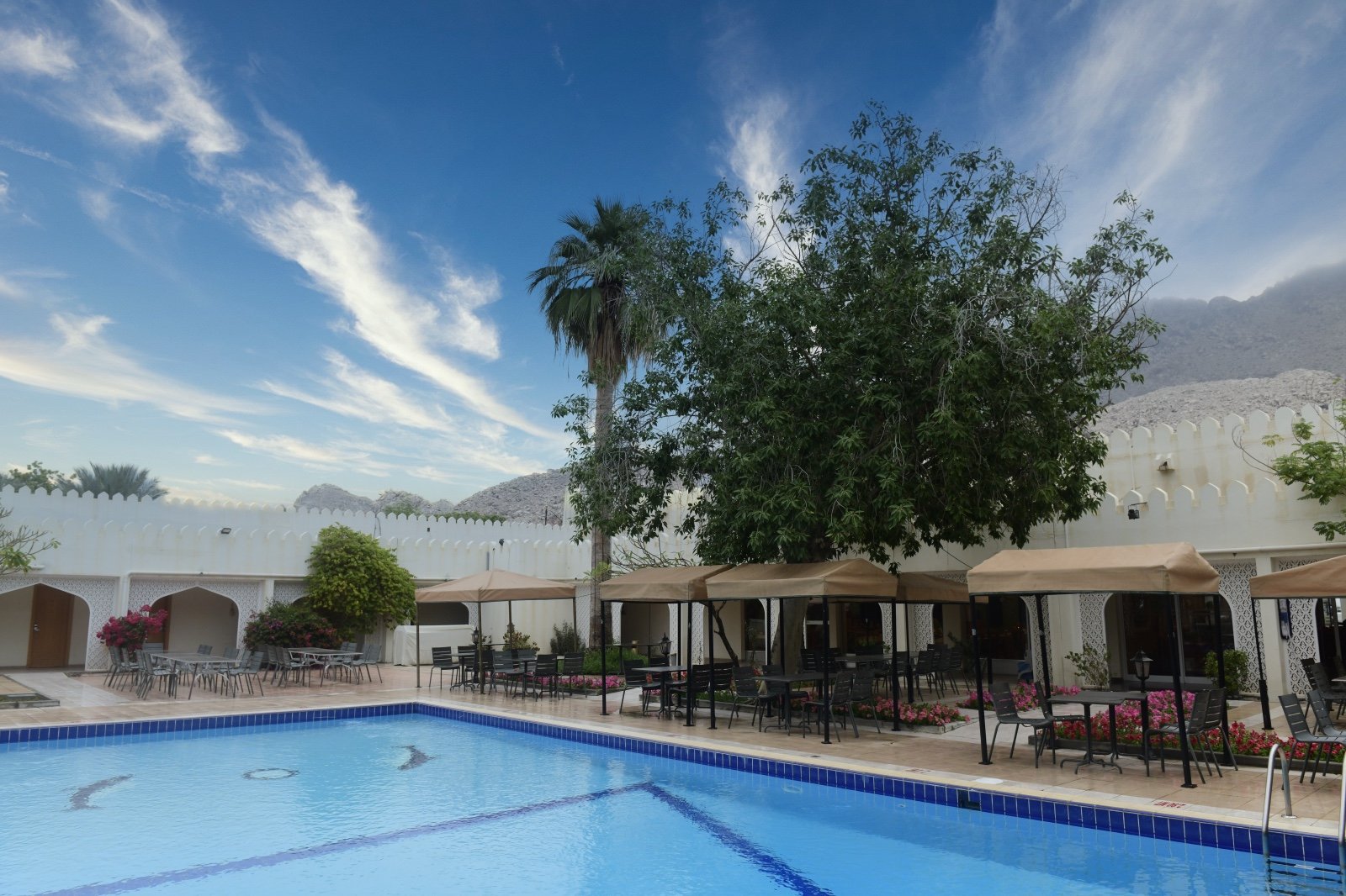 Falaj Daris Hotel-泳池