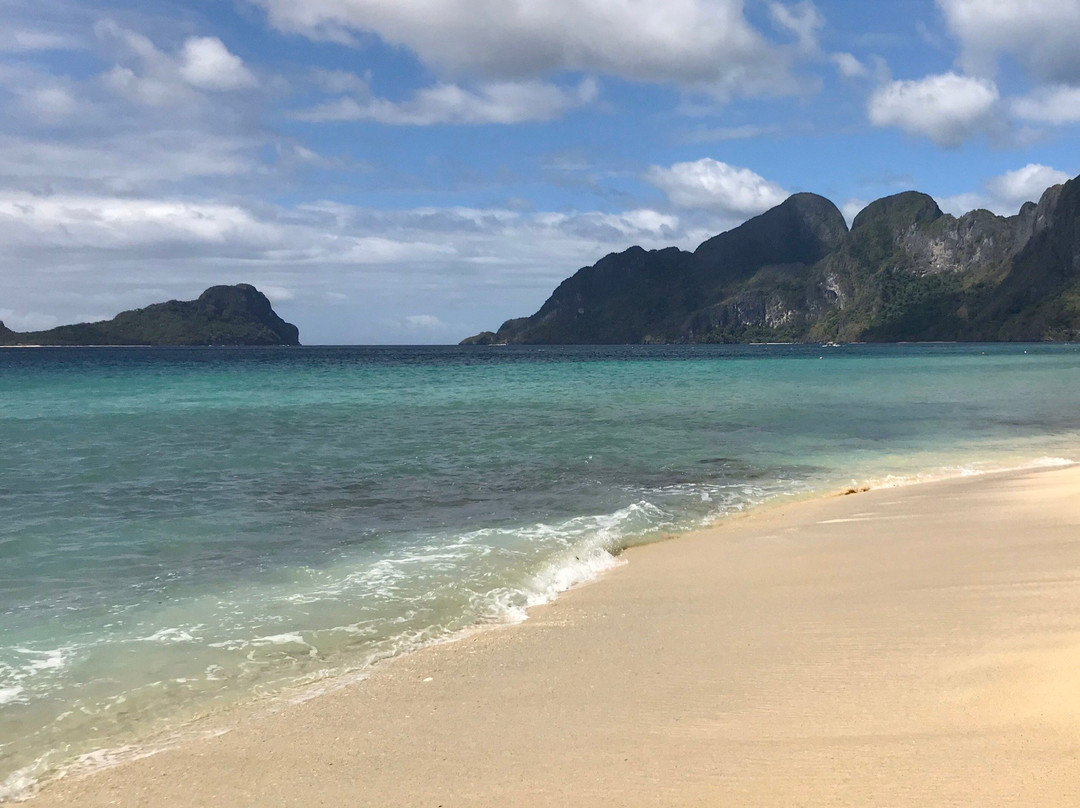 Ipil Beach-爱妮岛必去景点