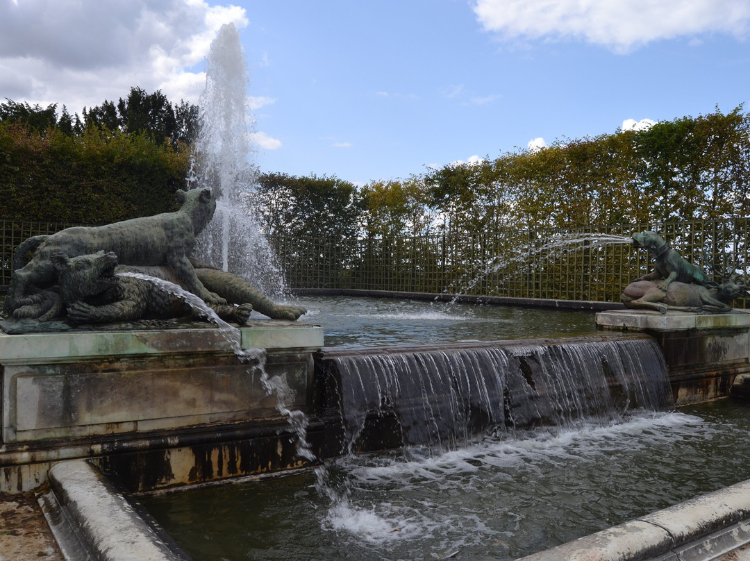 Fontaine du Point du Jour-凡尔赛必去景点