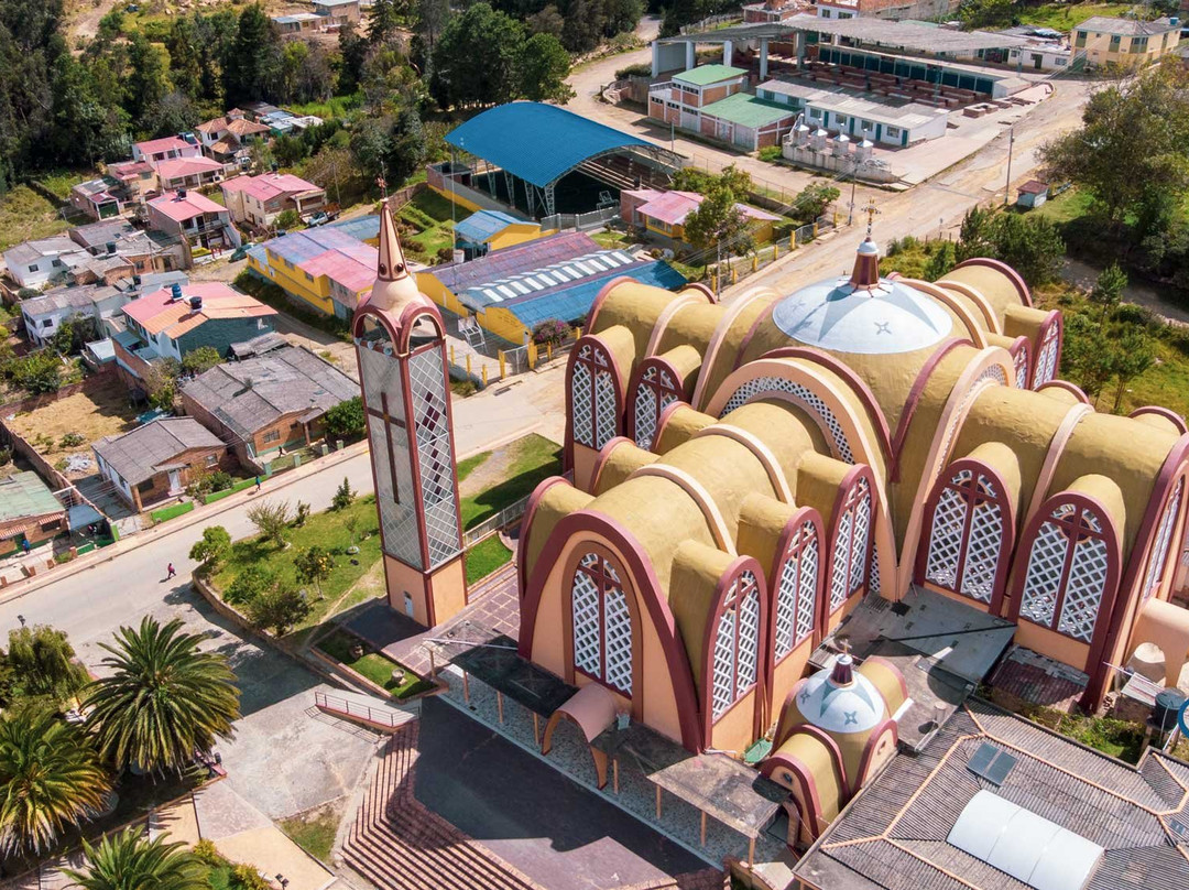 Iglesia Parroquial Santa Rosa de Lima景点图片