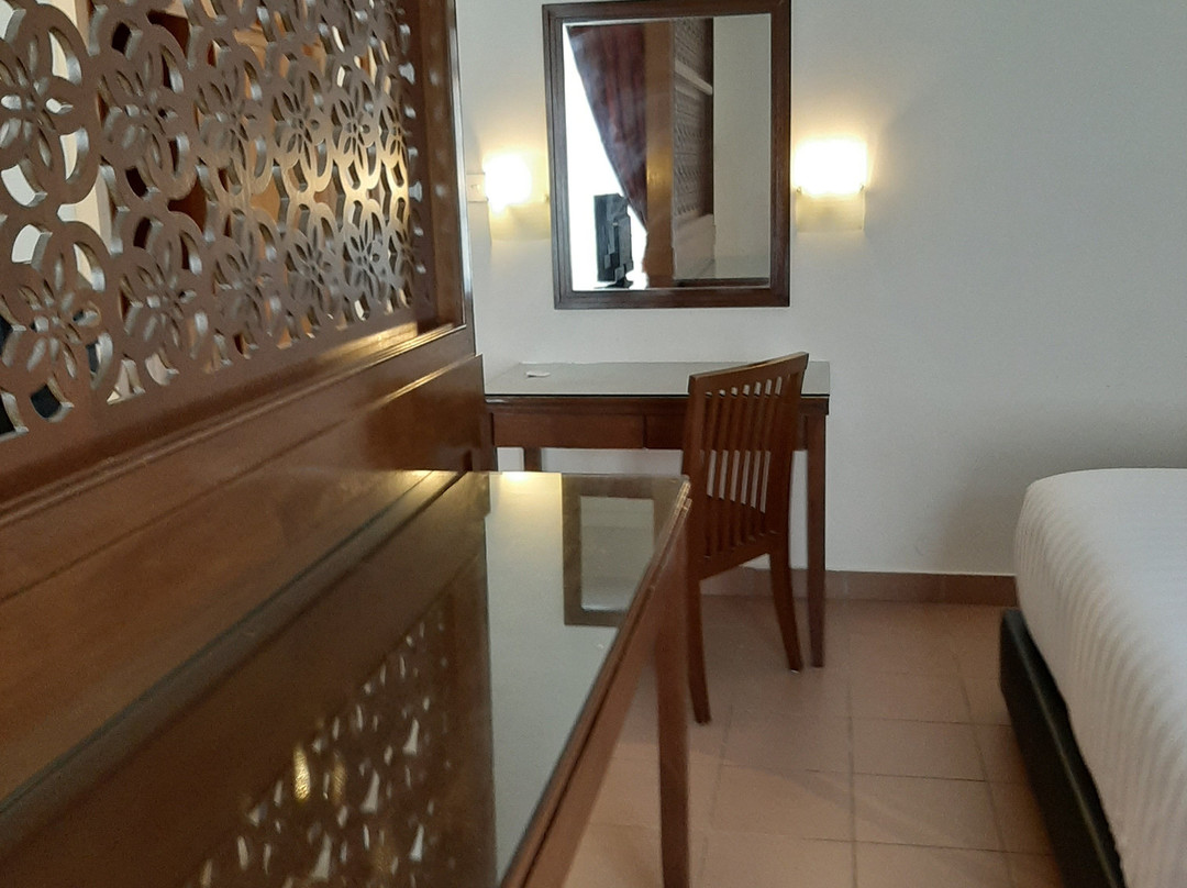 英比安摩立酒店主图