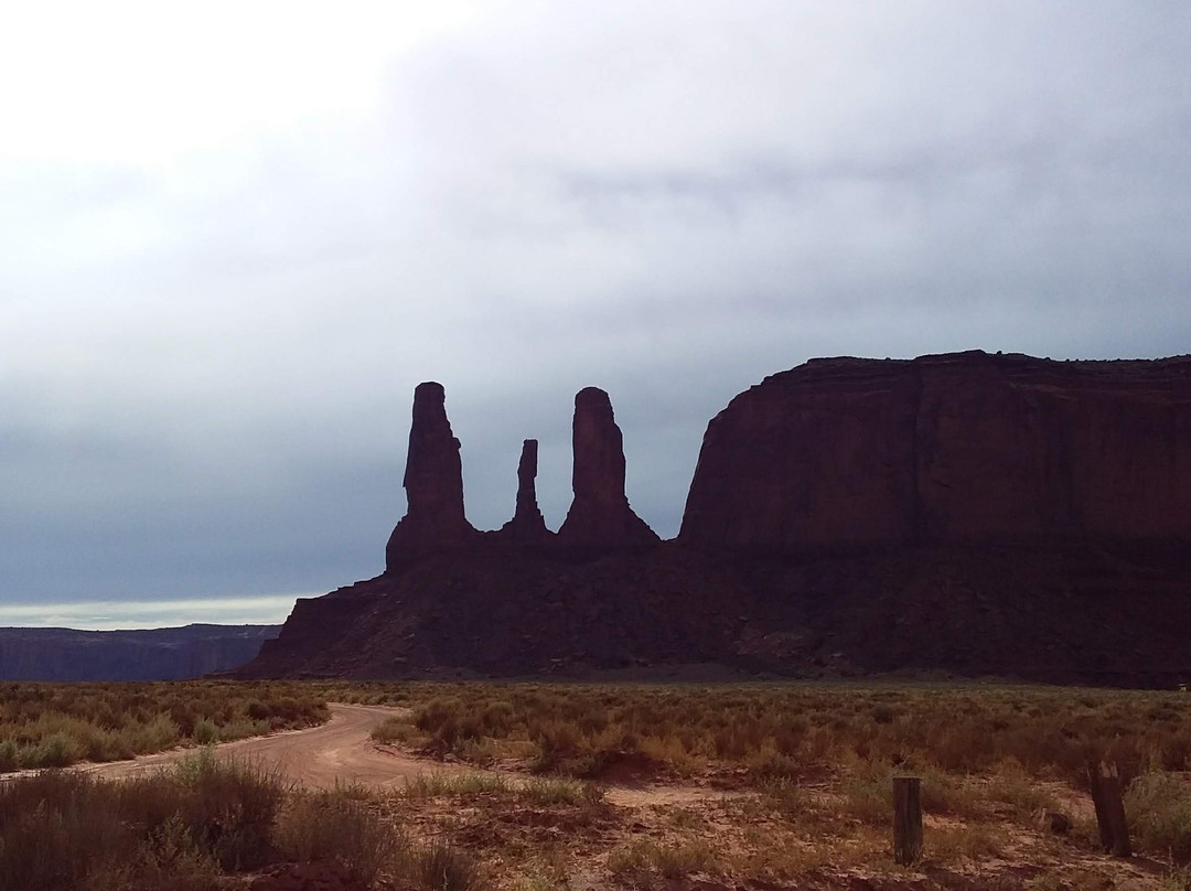 Navajo Jeep Tours-纪念碑公园必去景点