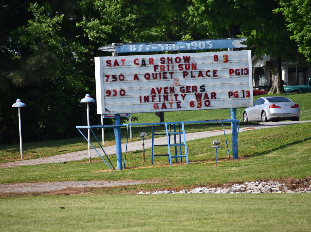 Portland旅游景点-Franklin Drive-In Theatre