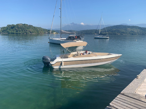 Angra Topzeira-安格拉杜斯雷斯必去景点