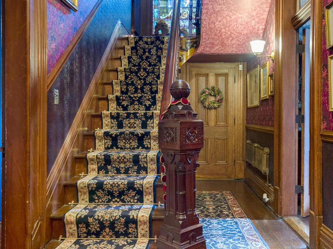 Montgomery Mansion Bed & Breakfast主图