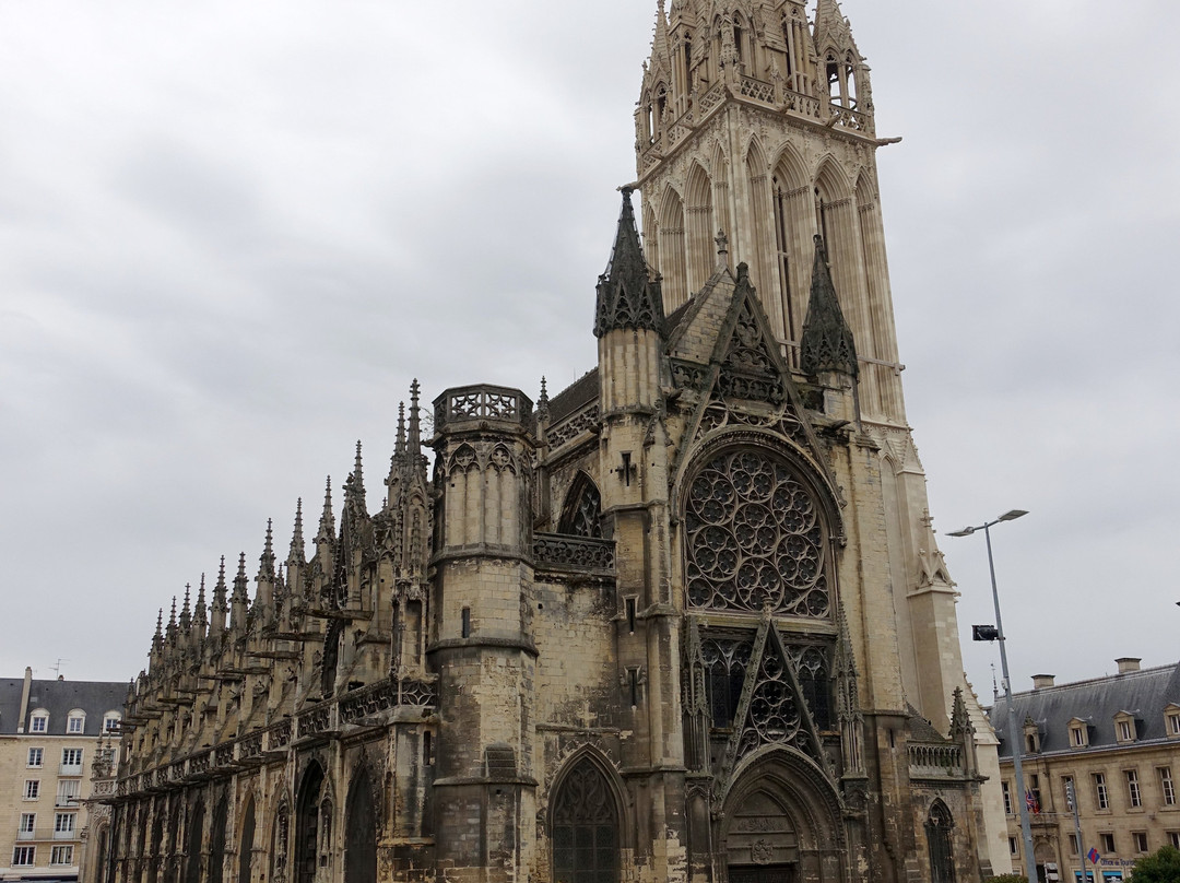 Eglise Saint-Pierre-卡昂必去景点