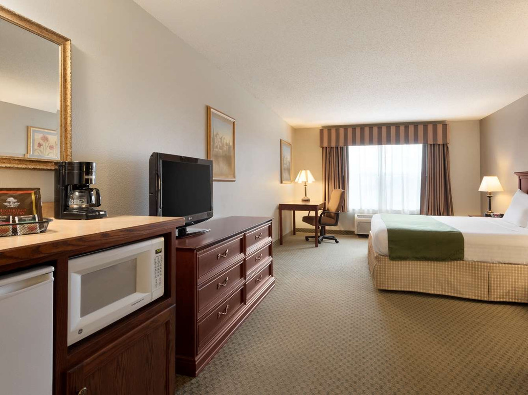 Country Inn & Suites by Radisson, St. Cloud East, MN主图