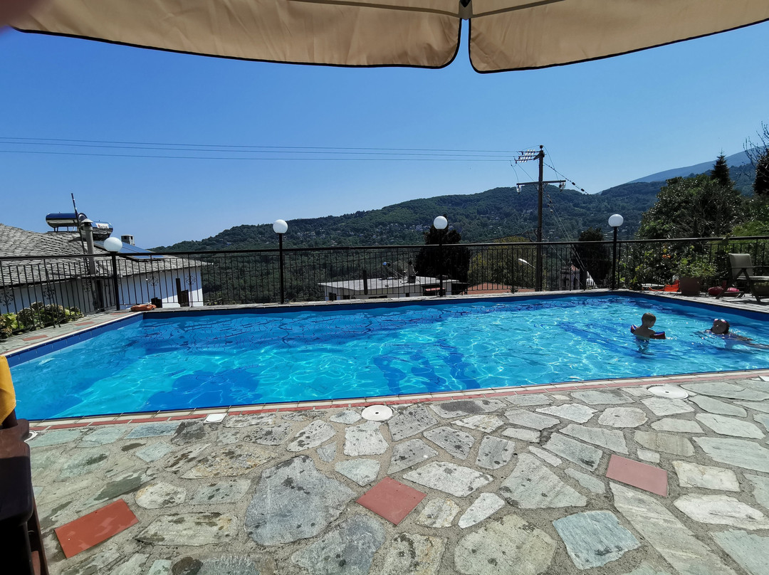 Astromeria Apartments主图