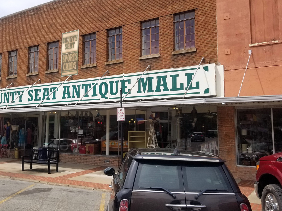 County Seat Antique Mall景点图片