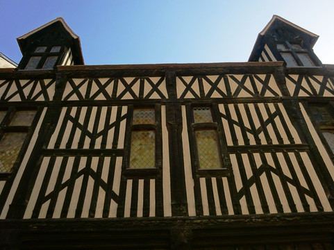 La maison de bois-Gallardon必去景点