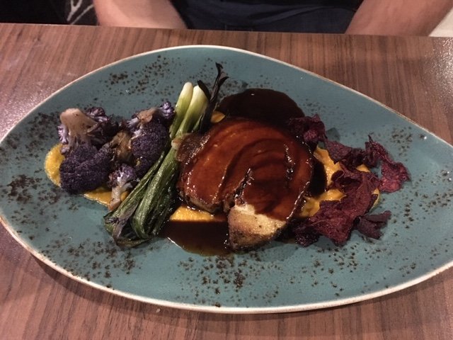 墨尔本卡洛琳温泉美居酒店-餐饮