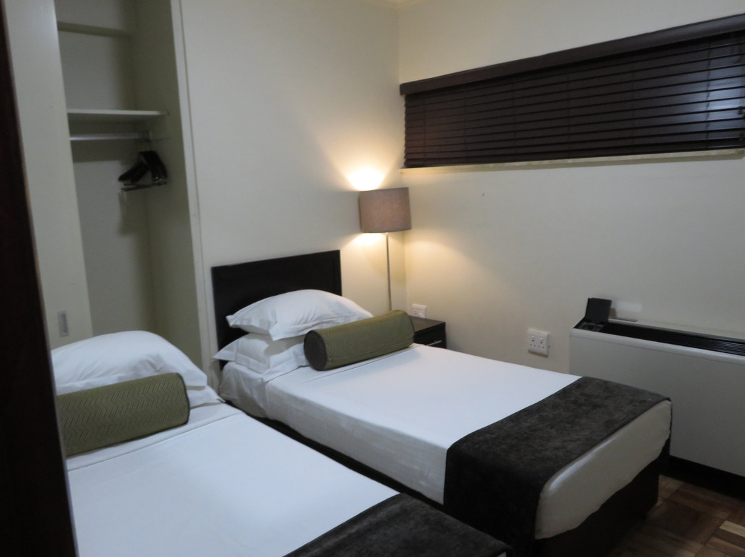 贝莱尔套房酒店主图