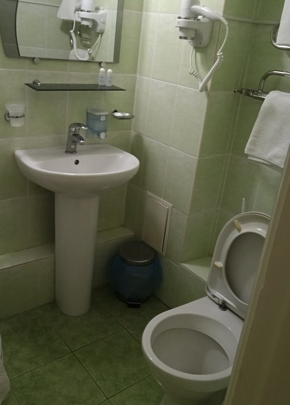 Hotel Ukraine主图