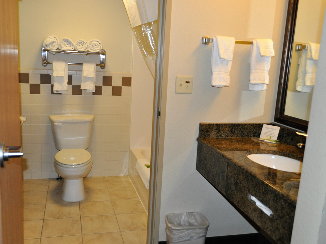 AmericInn by Wyndham Fort Pierre Conference Center主图