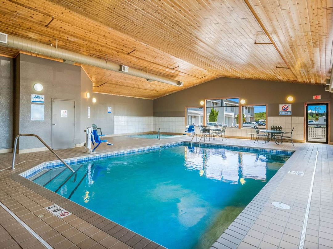 Econo Lodge Near Miller Hill Mall主图