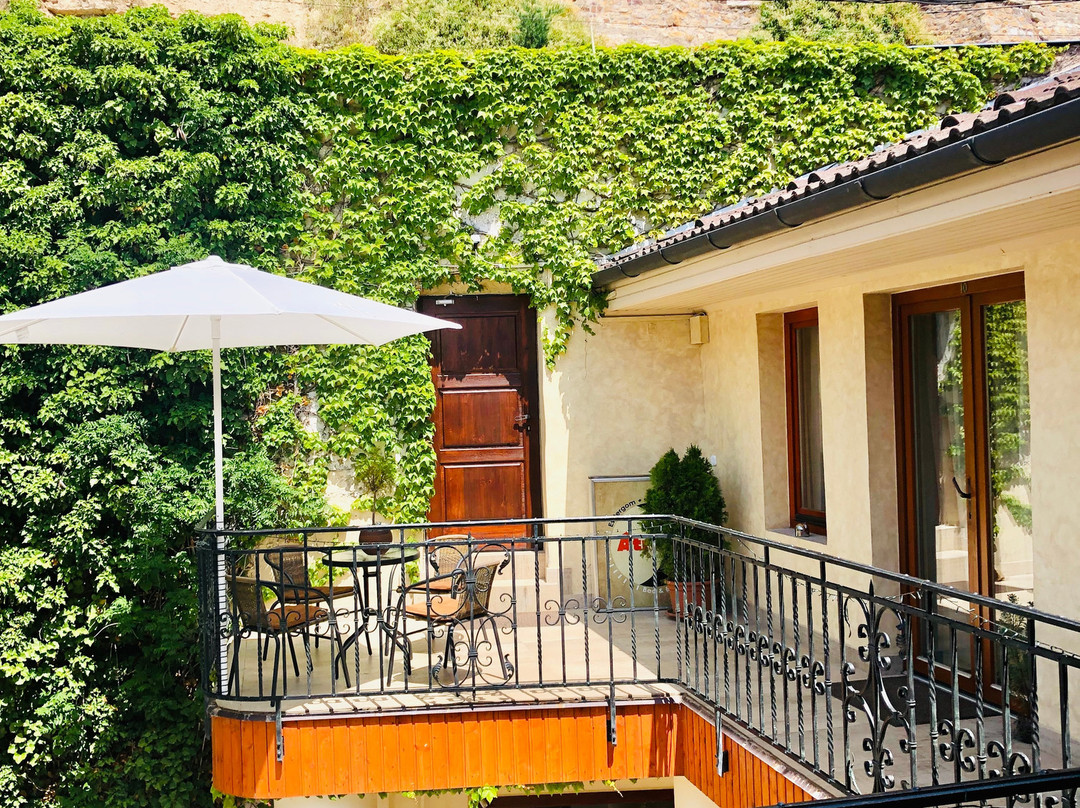 Atrium House Bed and Breakfast主图