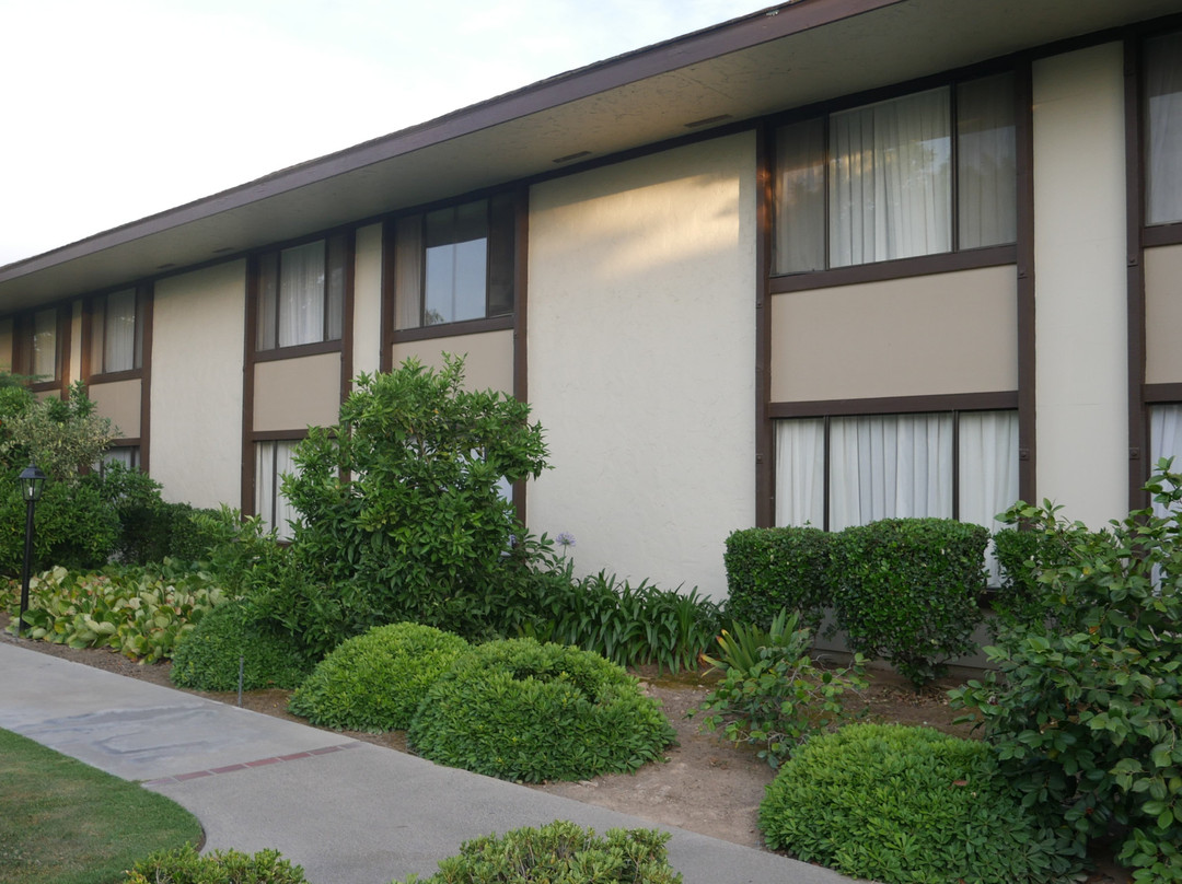 肖皮卡迪利酒店主图