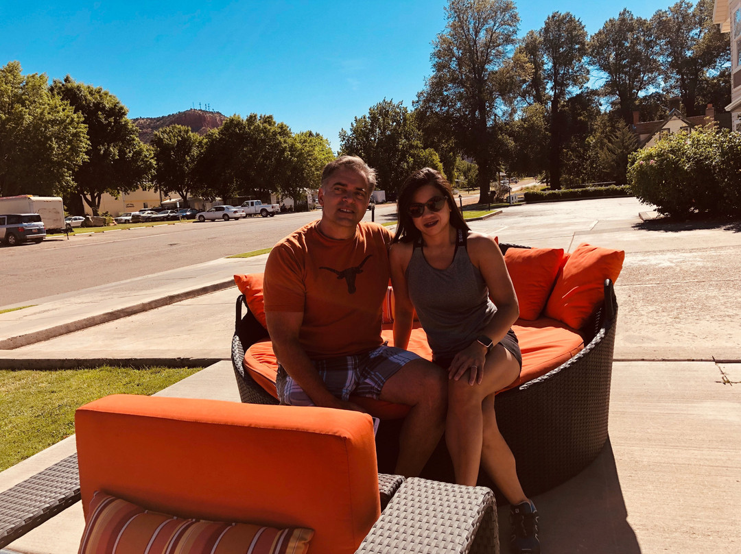 大峡谷旅馆主图