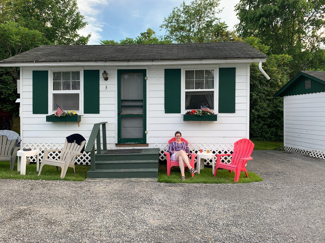 Rock Ledge Motel主图