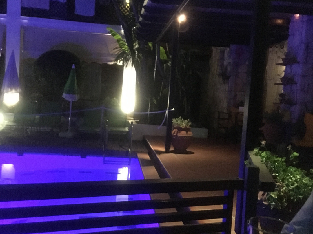 阿蒙花园酒店主图