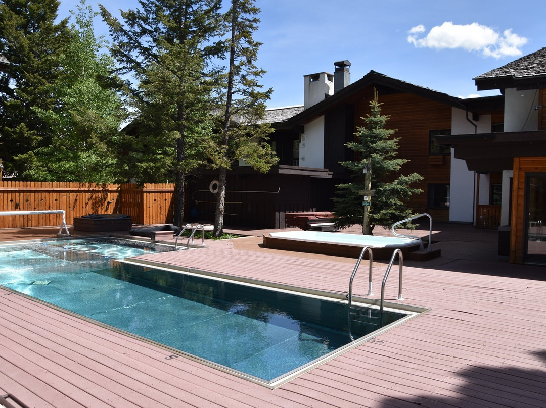 阿尔彭霍夫酒店主图