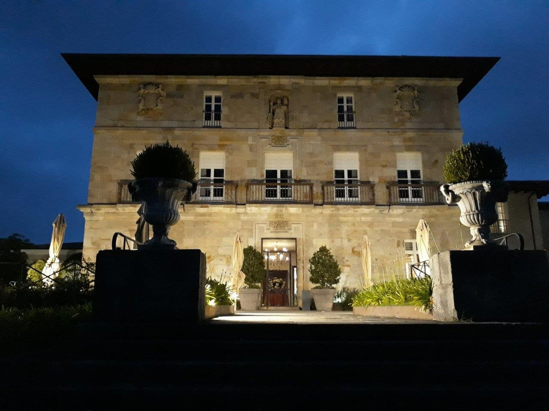 乌尔哥蒂皇宫酒店主图