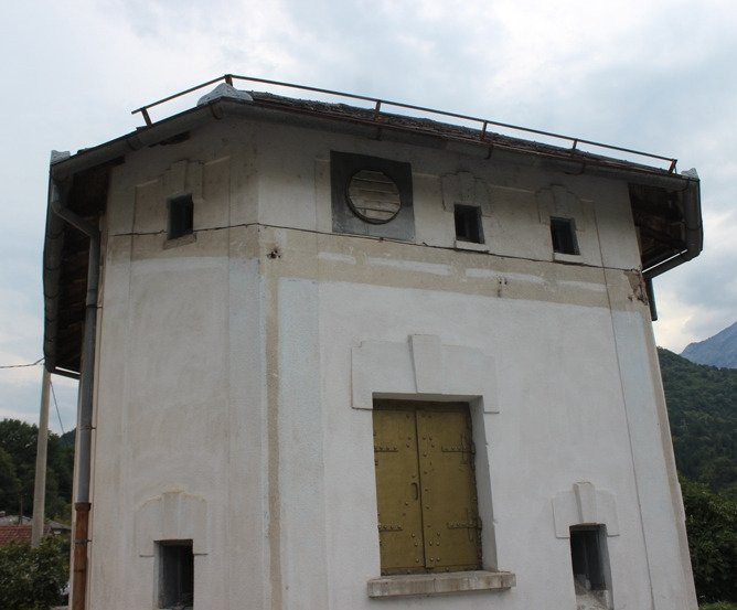 Zgrada Bunkera景点图片