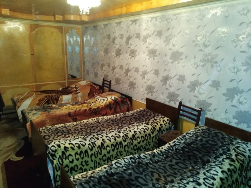 Xinaliq House Bed&Breakfast