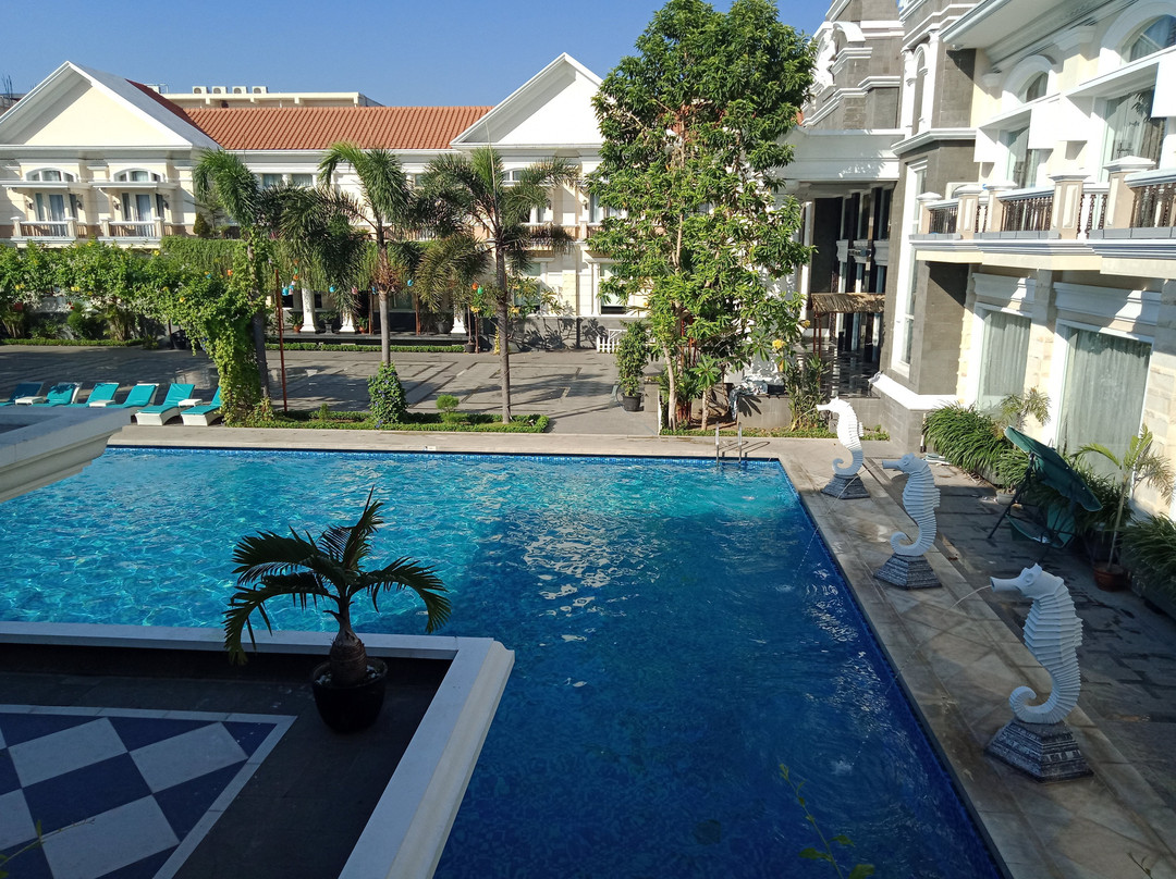 Adhiwangsa Hotel And Convention Solo主图