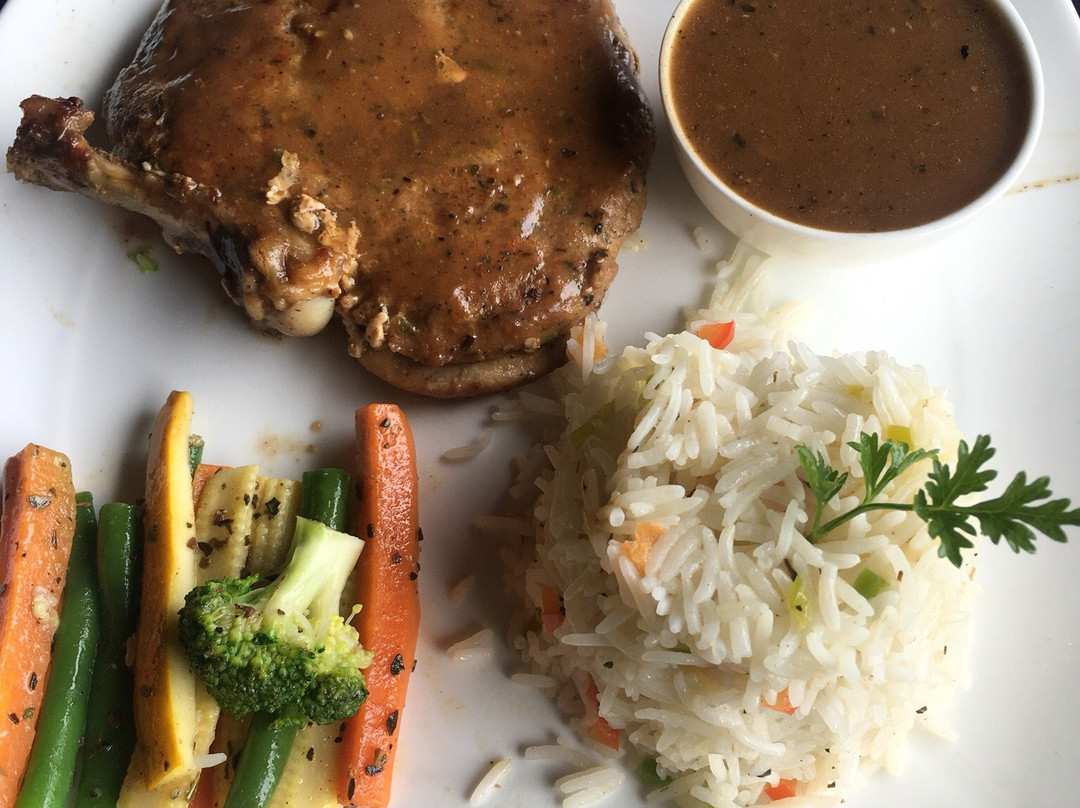 Captain's Deck Bar And Grill