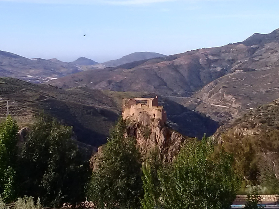 兰哈龙城堡酒店主图