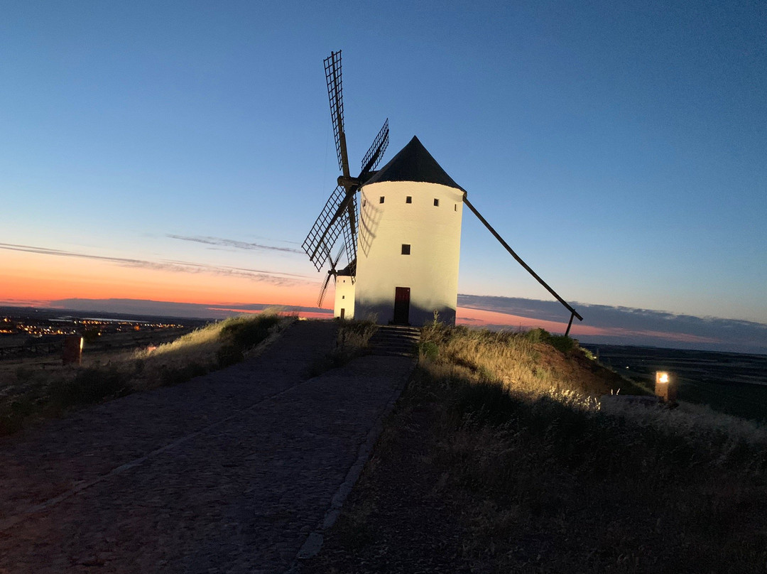 Plaza Pozo Hondo-Campo de Criptana必去景点