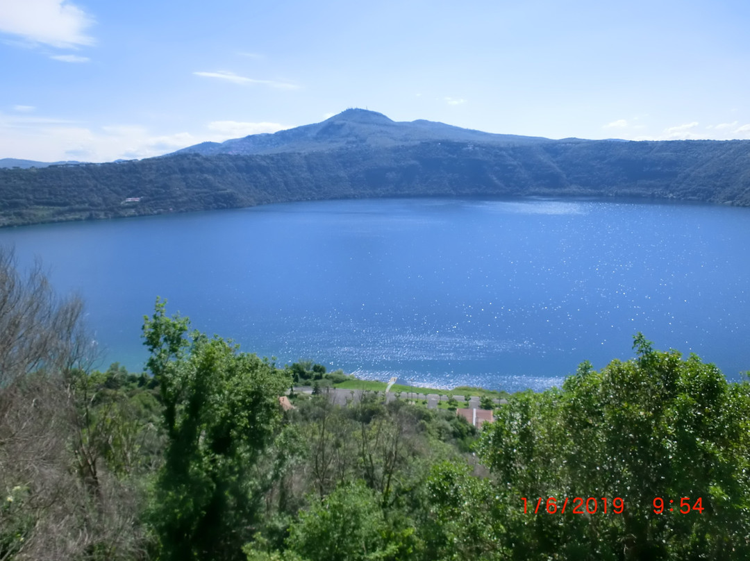 Bordo Lago - Area PicNic-冈多菲堡必去景点