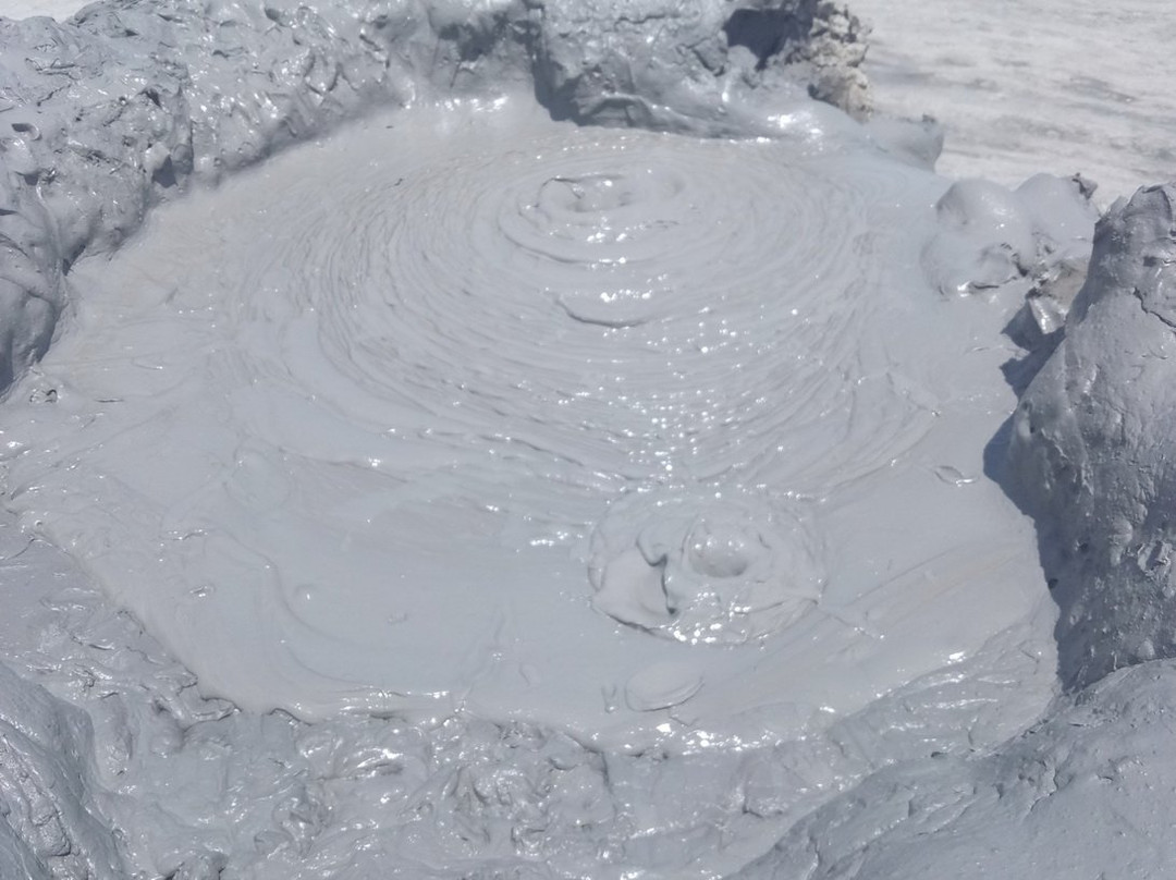 Mud Volcanoes-Qobustan必去景点