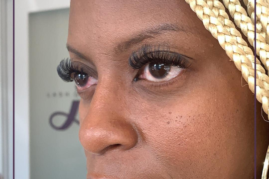 The Lash Lounge-彭布罗克派恩斯必去景点