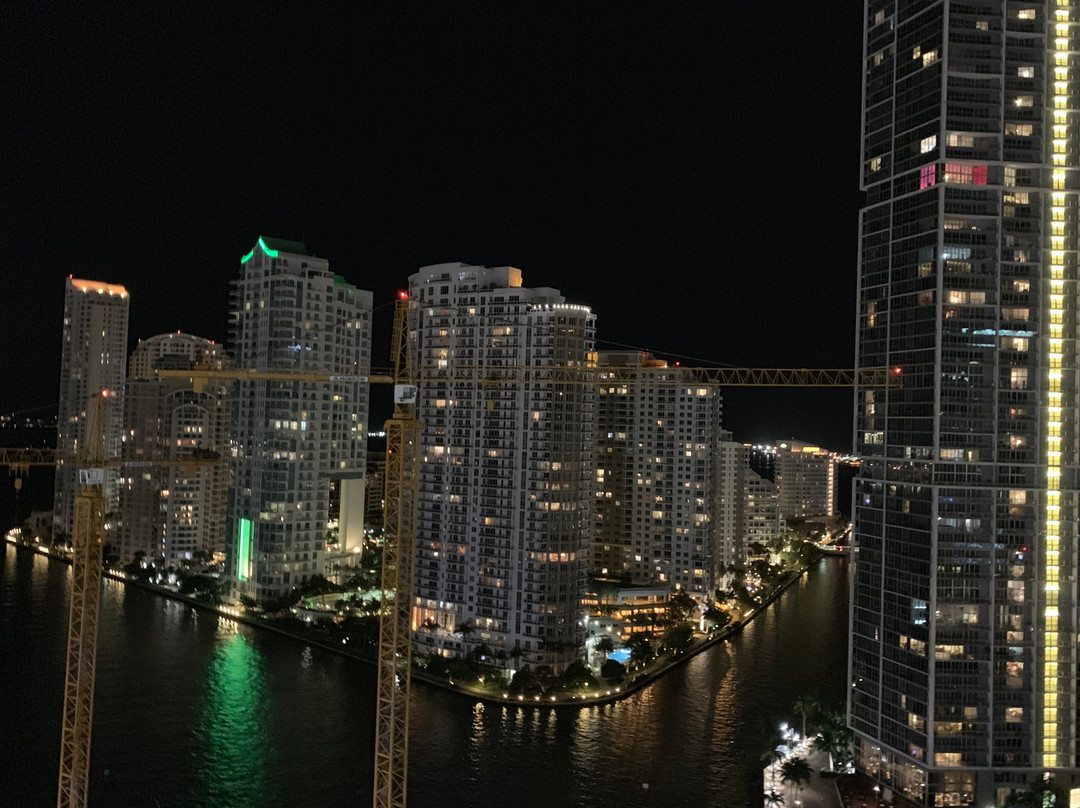 迈阿密布杂艺术酒店主图