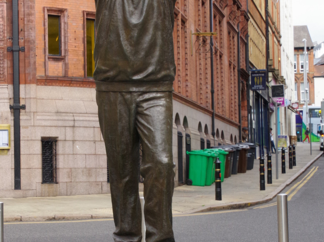 Brian Clough Statue景点图片