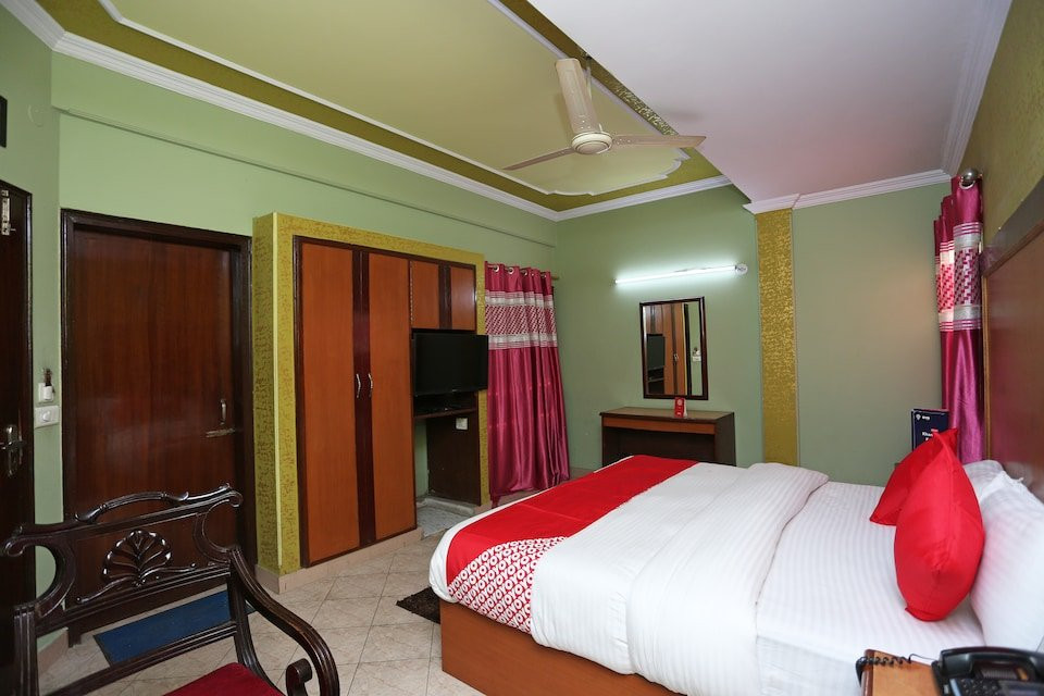 OYO 15398 The Grand Avenue Hotel主图