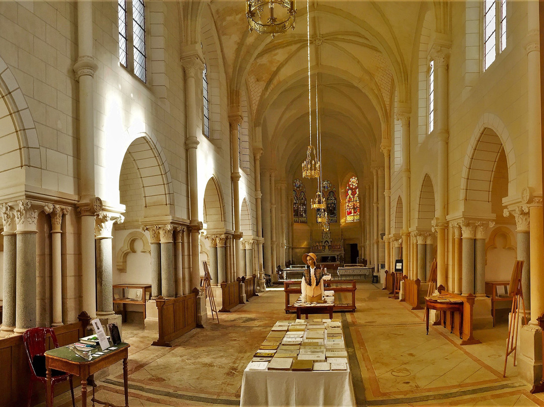 Basilique de Marçay - Patrimoine du Livre景点图片