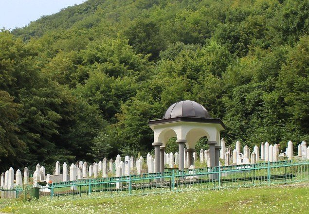 Muslim cemetery景点图片