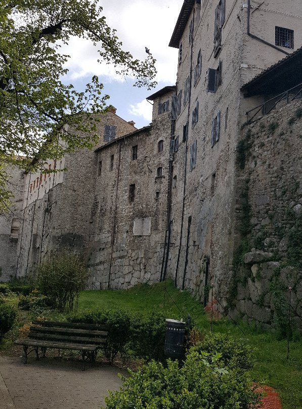 Mura di Spoleto-斯波莱托必去景点