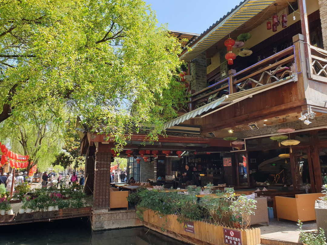 束河风味美食街-丽江市必去景点