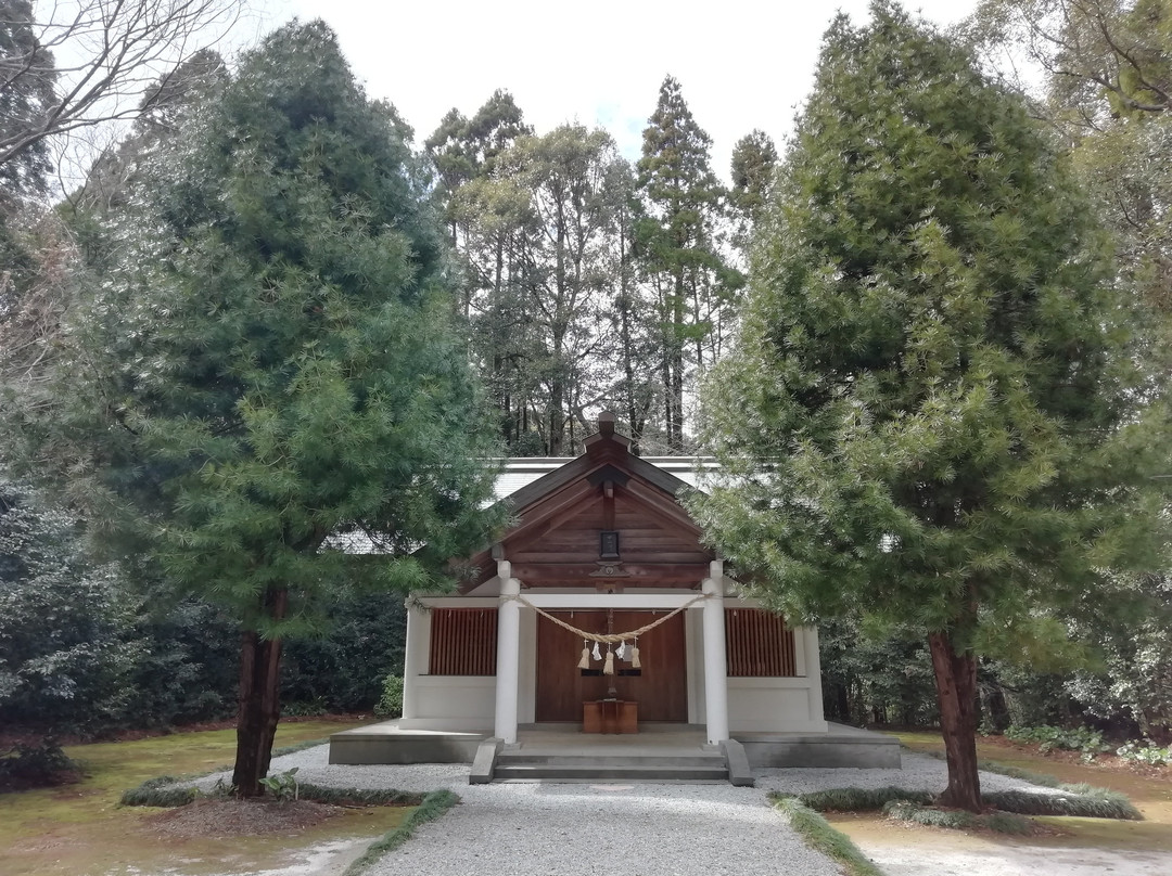 Nakayama Shrine景点图片