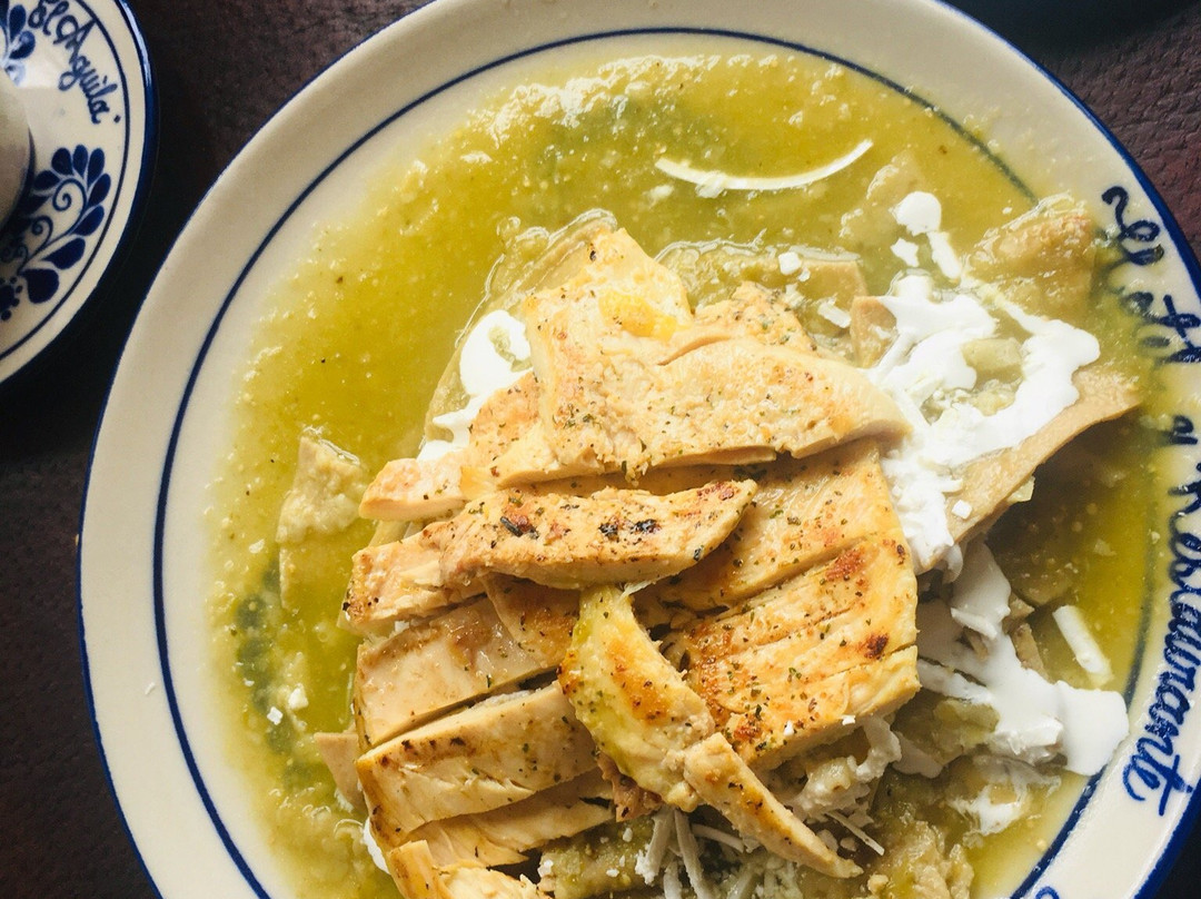 Hotel El Aguila主图